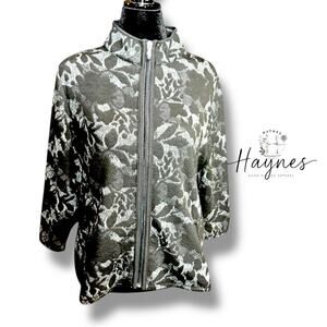 77. WEEKENDS | By Chicos Woman’s Jacket Size 2 Snowy Jacquard Zip Front Jacket